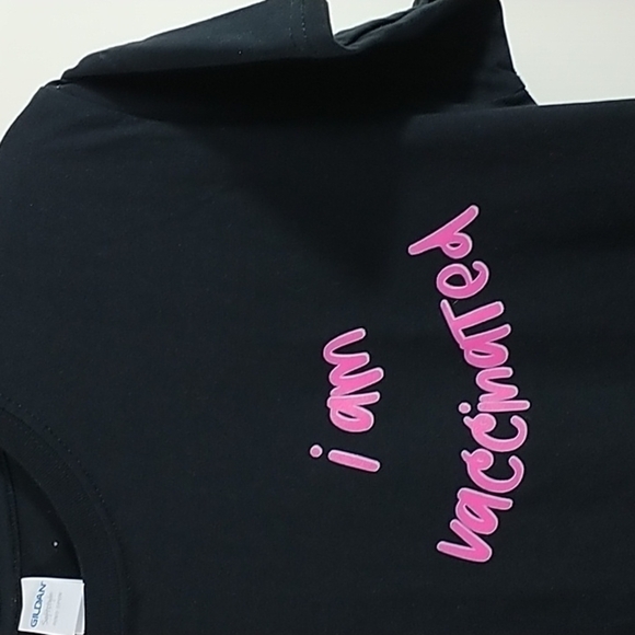 Gildan "I AM VACCINATED" Black Cotton Tee Shirt 2XL - Picture 4 of 7
